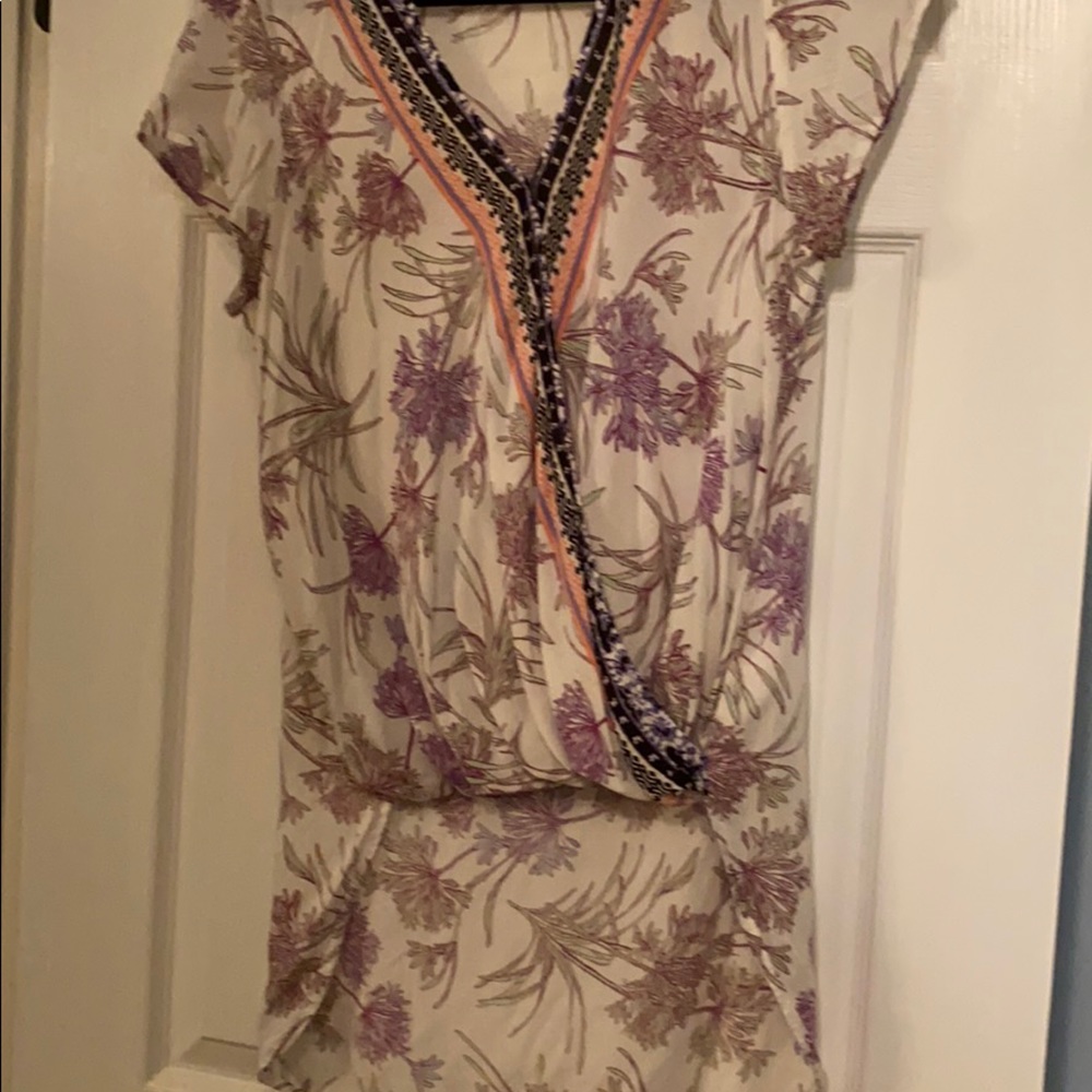 Express shirt size small